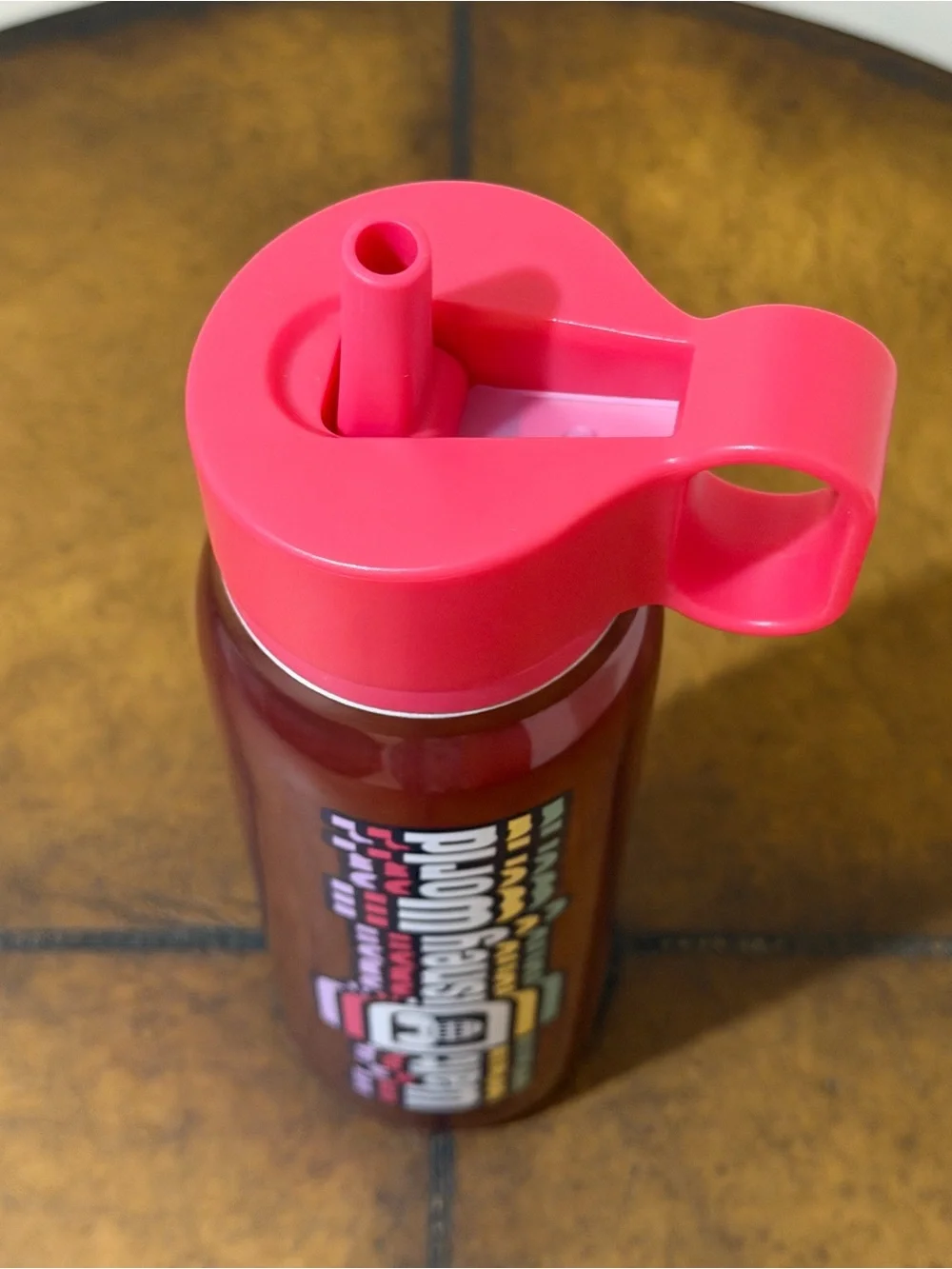 NEW STARBUCKS WALT DISNEY WORLD LOGO WATER BOTTLE IN HOT PINK 20oz